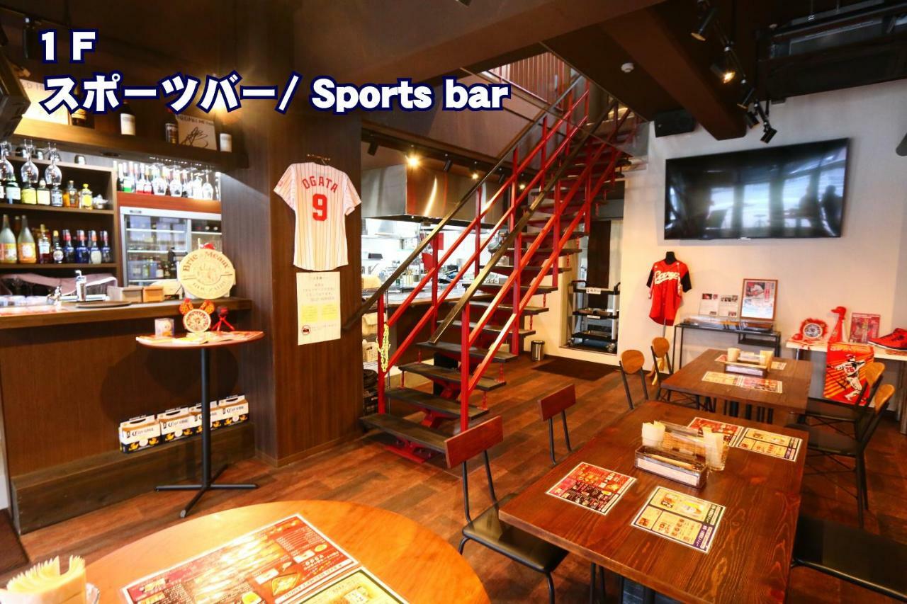 Hostel Red Helmet House & Sports Bar Hiroshima Exterior foto