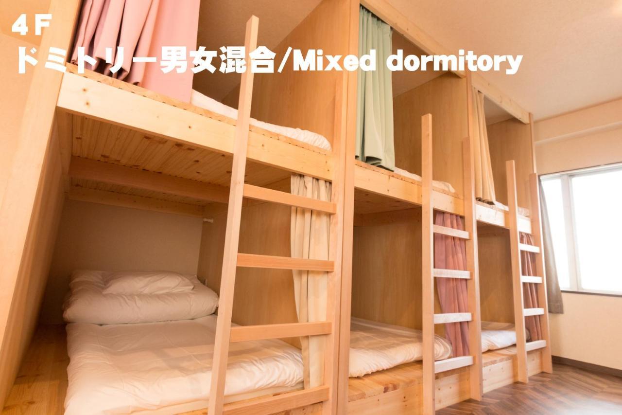 Hostel Red Helmet House & Sports Bar Hiroshima Exterior foto